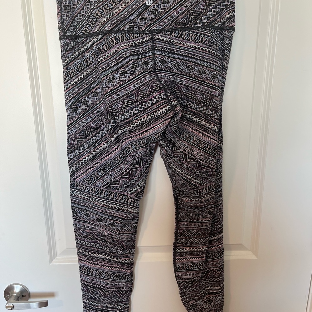 Lululemon Wunder unders - Picture 2 of 3